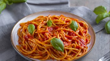 Unde mănânci la Roma? La Testaccio, inima gastronomică a orașului Etern, unde istoria și mâncarea se împletesc perfect