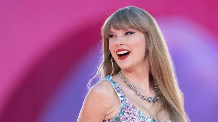 Taylor Swift crește vânzările muzicale din Marea Britanie. Este cel mai ridicat nivel din ultimii 20 de ani
