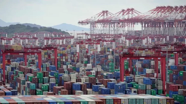 China își schimbă politica monetară. Cum se pregătește „Dragonul Roșu” de tarifele lui Trump