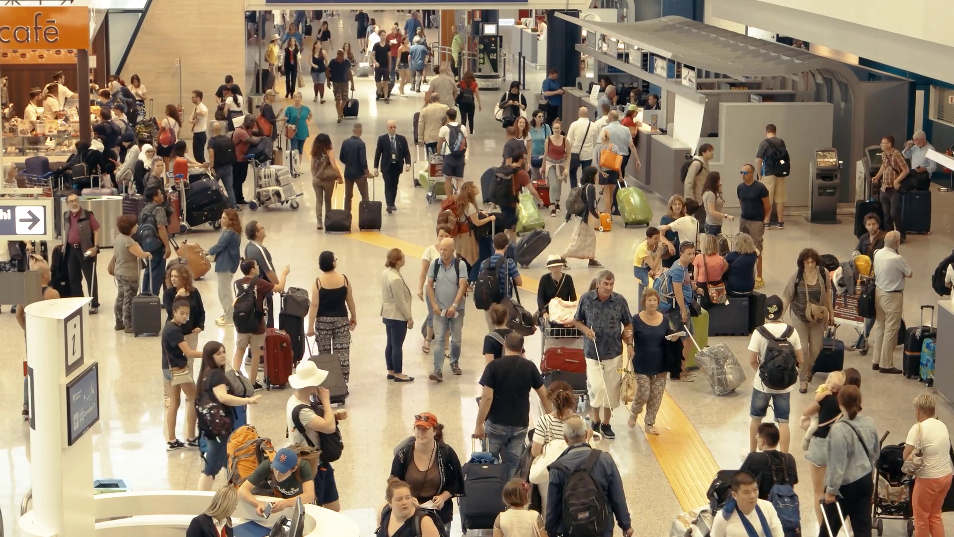 Eurostat: România este pe ultimul loc la mersul în vacanță. Analist economic: „Numărul românilor care nu își permit să meargă într-o vacanță va crește”