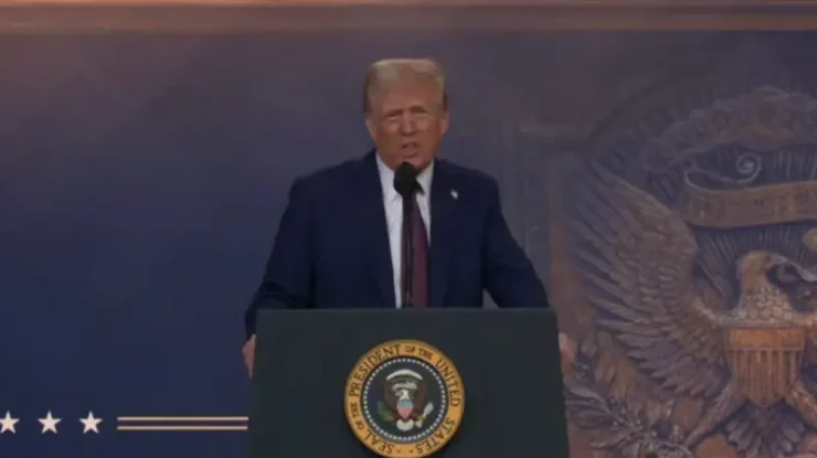 Trump se adresează astăzi elitelor globaliste de la Davos: „Dacă prețul petrolului ar scădea, războiul Rusia-Ucraina s-ar încheia imediat”