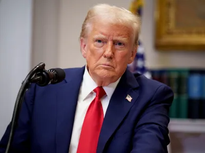 Trump a amenințat din nou Canada cu posibilitatea de a deveni „al 51-lea stat” american