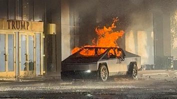 „Au ales vehiculul greșit”: Cum apără Musk Cybertruck-ul Tesla după explozia de la hotelul lui Trump din Las Vegas