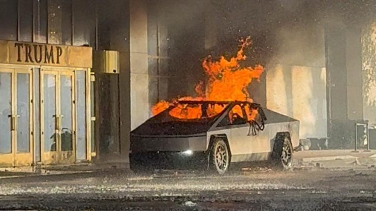 „Au ales vehiculul greșit”: Cum apără Musk Cybertruck-ul Tesla după explozia de la hotelul lui Trump din Las Vegas