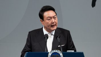 Curtea Constituțională a Coreei de Sud a început prima audiere pentru a decide dacă Yoon Suk Yeol ar trebui să fie demis din funcție. Președintele nu s-a prezentat până acum din motive de siguranță