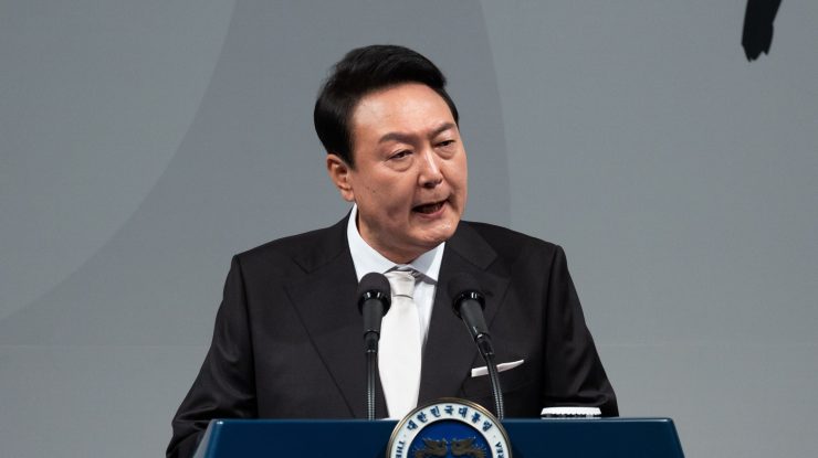 Curtea Constituțională a Coreei de Sud a început prima audiere pentru a decide dacă Yoon Suk Yeol ar trebui să fie demis din funcție. Președintele nu s-a prezentat până acum din motive de siguranță