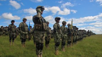 În 2024, România a alocat doar 2% din PIB pentru Apărare. Majoritatea banilor au fost cheltuiți pe achiziții militare, soldele militarilor și pensii