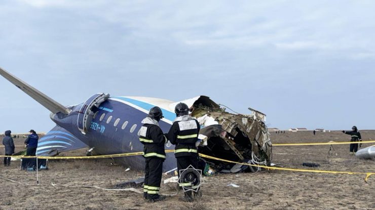 Președintele Azerbaidjanului, Ilham Aliyev, a declarat că rușii sunt responsabili pentru accidentul aviatic. 38 de persoane au murit în ziua de Crăciun