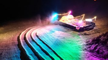 Unde mergi azi? Trovantland, în Cluj, te așteaptă cu pârtia de tubing și distracții pentru întreaga familie