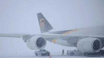 FOTO. O furtună de zăpadă aduce ninsori abundente și temperaturi scăzute în SUA. Este stare de urgență în șapte state