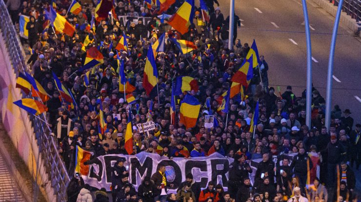 Răsvan Popescu: „Poporul suveran” şi Guvernul de avarie