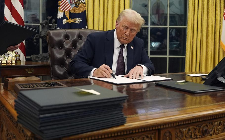 Trump interzice centrelor americane de sănătate  să mai lucreze cu OMS. Personalul CDC nu are voie să viziteze birourile Organizației