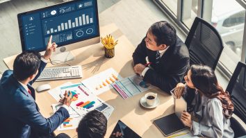 Cristian Hostiuc: „Mediul de afaceri suferă în 2025. Firmele mici nu au putere să facă față schimbărilor majore”. Ce sectoare sunt afectate de eliminarea facilităților fiscale