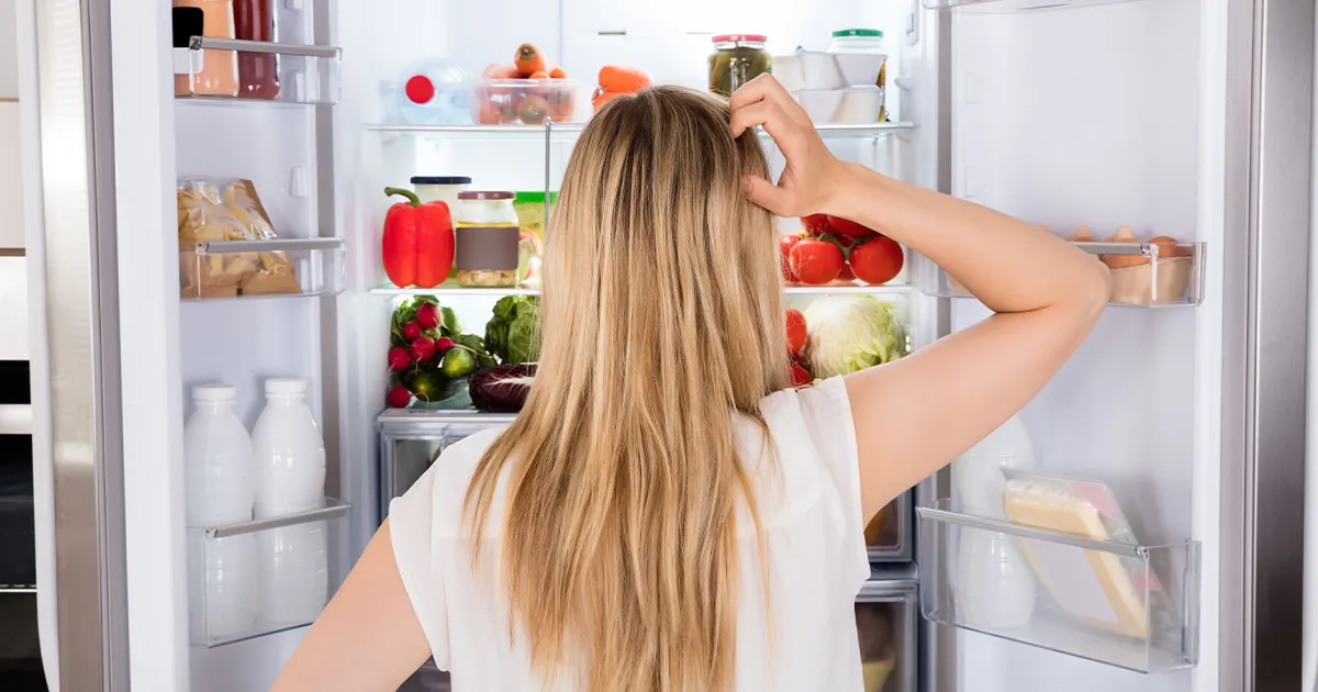 Cum scapi de „food noise”, fenomenul gândurilor obsesive despre mâncare? Somnul adecvat și gestionarea stresului importante