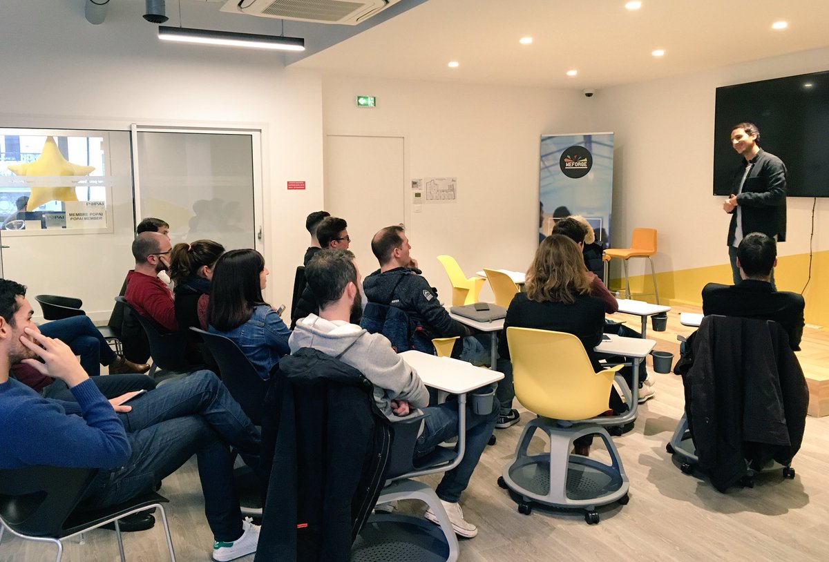 Elena Rădulescu duce România în top 10 la Campionatele Mondiale de Debate. Președinte ARDOR: „Lumea trebuie să-și dea seama de ce e important să pui argumentele în față, nu doar emoțiille”