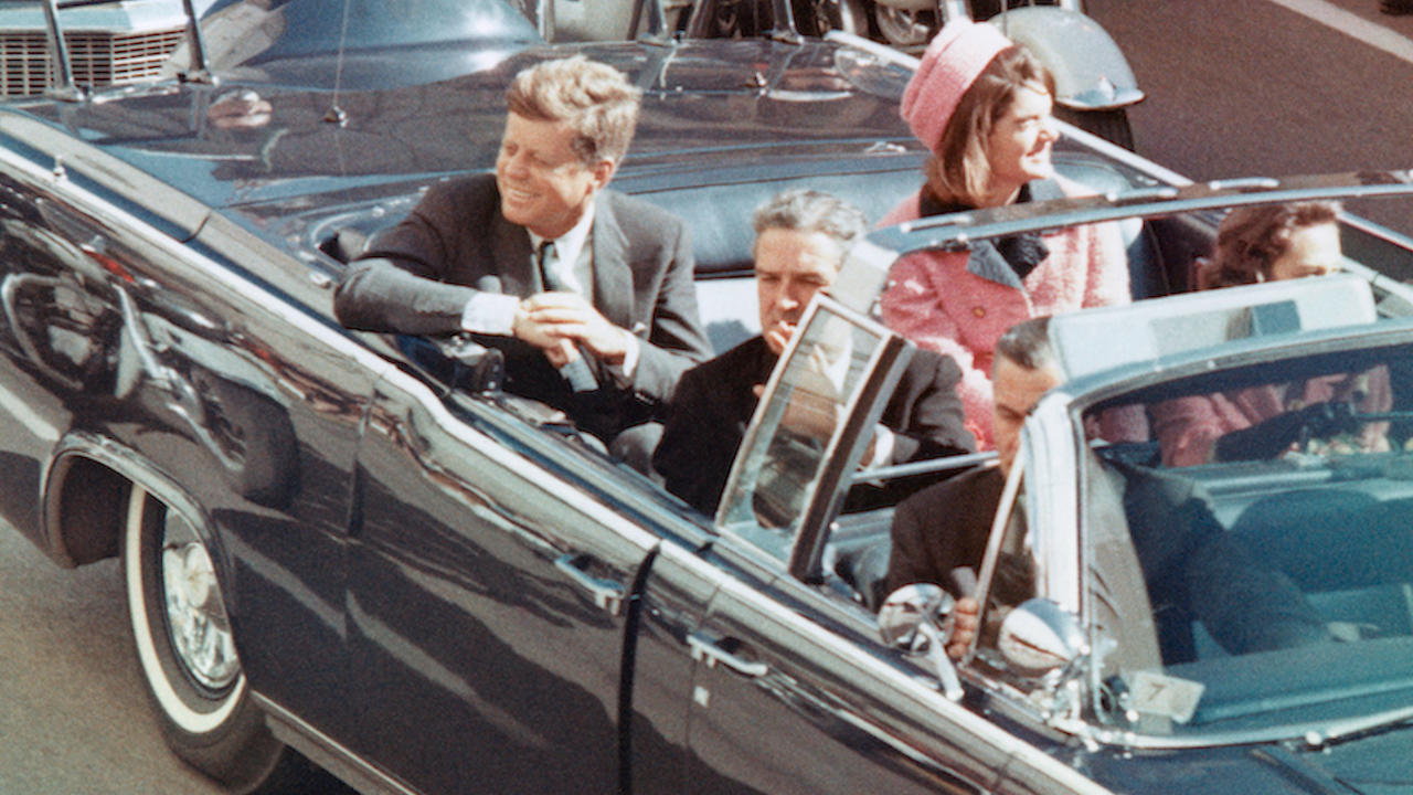 Trump a semnat ordinul executiv prin care va declasifica documentele privind asasinatele lui John F. Kennedy, Robert F. Kennedy și Martin Luther King Jr. Când vor fi publicate