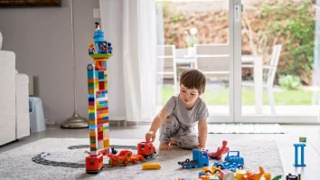 LEGO îi face pe copii mai creativi. Ana-Maria Ambrosă: Joaca este cheia dezvoltării emoționale