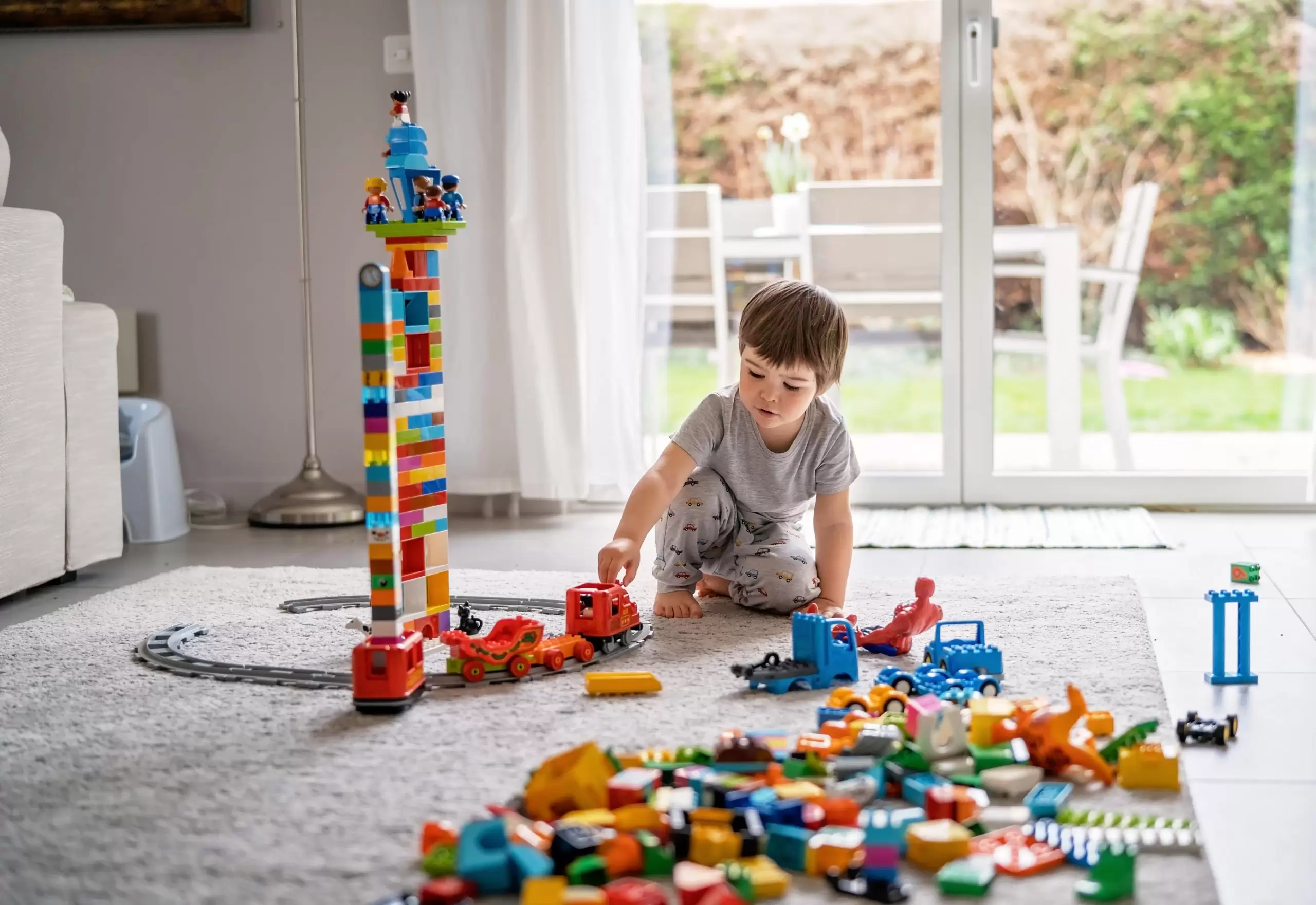 LEGO îi face pe copii mai creativi. Ana-Maria Ambrosă: Joaca este cheia dezvoltării emoționale