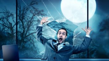 Stresul de la muncă se resimte și în somn. Ce spun cercetătorii despre visele legate de job