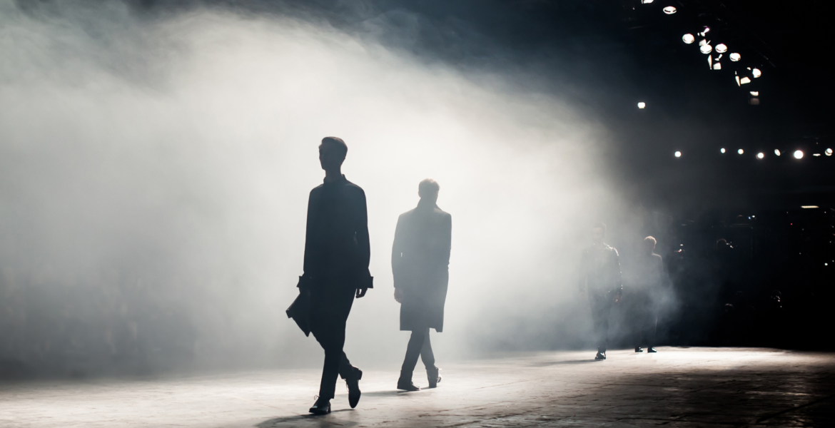 Dolce&Gabbana și Emporio Armani strălucesc în MEN Fashion Week. Ce tendințe surprinzătoare aduc brand-urile?