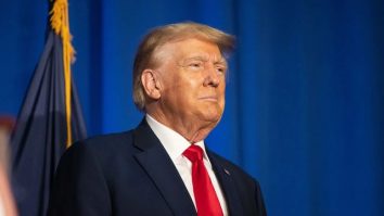 Trump reinstaurează în SUA politici anti-avort. Ordinele executive taie fondurile pentru organizațiile care furnizează sau promovează avorturi