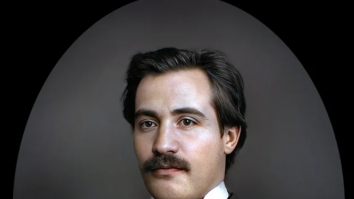 Mihai Eminescu îl întâlnește pe Jorge Luis Borges în Aleph