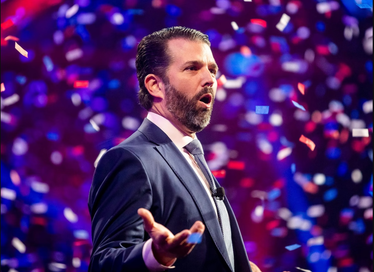 Trump Jr. ar fi invitat „persoane fără adăpost la prânz” în Groenlanda pentru a participa la eveniment. Ce răspuns a dat acuzațiilor