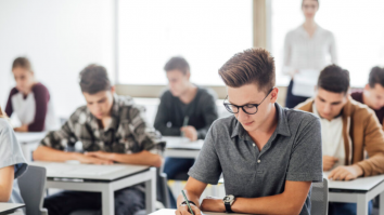 Cine e de vină pentru eșecul elevilor? Cătălin Ciupală, profesor de matematică: „Trebuie investit real în cursuri de formare al profesorilor”