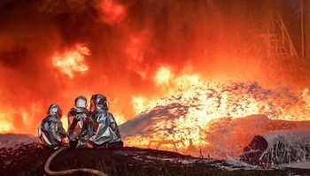 Ucraina a lovit o rafinărie rusă și a țintit Moscova într-un atac masiv cu 121 de drone