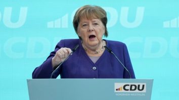 Angela Merkel îl critică pe Friedrich Merz, succesorul ei la cârma CDU, pentru colaborarea cu extrema dreaptă