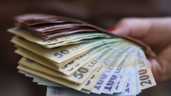 În România, cantitatea de bani cash a crescut de patru ori în ultimii 15 ani. Adrian Mitroi: „Face parte din psihicul colectiv și din necesitatea de a avea bani pentru confort”