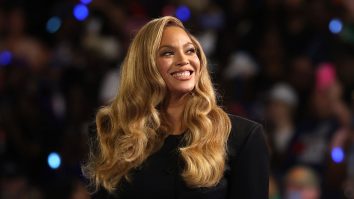 Beyoncé dă o mână de ajutor victimelor din Los Angeles. Vedeta a donat 2,5 milioane de dolari familiilor  din zonele afectate