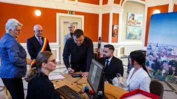 Primăria Cluj-Napoca va emite certificate digitale de căsătorie. Ceremonia durează 10-20 de minute