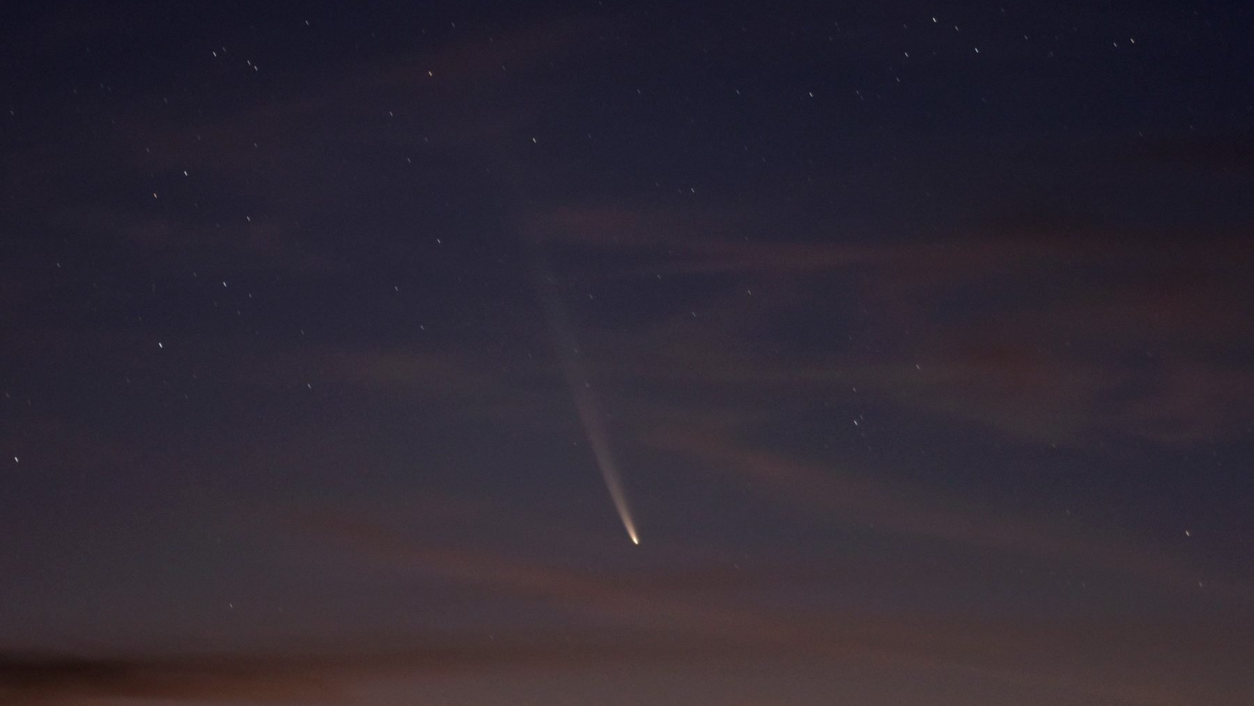 Cometa Atlas a supraviețuit apropierii de Soare. Cât timp o poți vedea