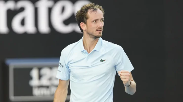 Daniil Medvedev a fost sancționat pentru comportamentul necorespunzător de la Australian Open. Amenda este cea mai mare din istoria competiției