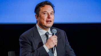 SEC a intentat un proces împotriva lui Elon Musk, acuzându-l de fraudă cu valori mobiliare. Ce riscă acum miliardarul