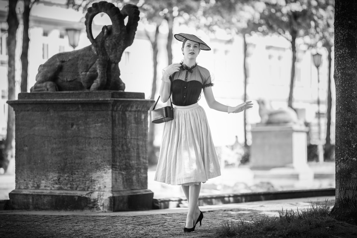 Dior a redefinit idealul feminin postbelic după ce a lansat celebrul „New Look”. Cât de mult a inspirat lumea modei