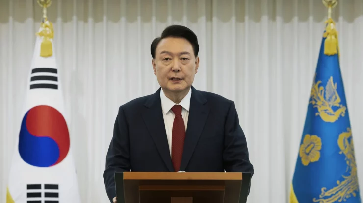 Anchetatorii au ajuns la reședința lui Yoon Suk Yeol pentru a pune în aplicare mandatul de arestare