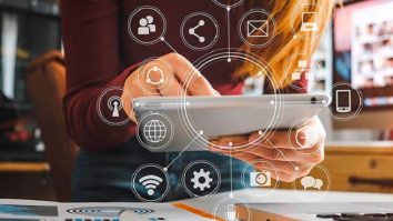 Strategia Smart.EDU vrea ca până în 2027, 90% din populație să se alfabetizeze. Radu Szekely, expert în educație: „Soluția este o cooperare cu stakeholderii care lucrează în IT”