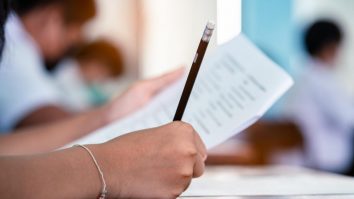 S-au afișat rezultatele pentru simularea Evaluării Naționale. Aproape 40% dintre elevi nu au trecut de proba la Limba Română