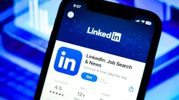 LinkedIn Premium e acuzat că a partajat mesaje cu terți pentru a antrena modele de Inteligență Artificială. Cum se apără compania