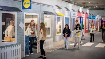 Finlandezii au creat un mini-oraș în care copiii se prefac că sunt oameni mari, ca să facă educație financiară prin simulare