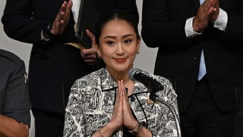 Premierul Thailandei declară că a fost ținta unei escrocherii cu A.I.: „Am auzit clar vocea liderului țării”