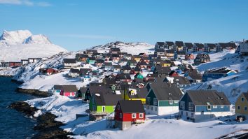 Ministrul danez de Externe: „Groenlanda poate deveni independentă, dar nu va fi stat american”. Premierul Groenlandei s-a întâlnit cu regele Danemarcei