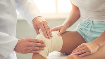 Cum tratezi rănile ușoare? Uită ce știai despre gheață. MEAT, PEACE și LOVE sunt noile metode de recuperare rapidă recomandate de medici