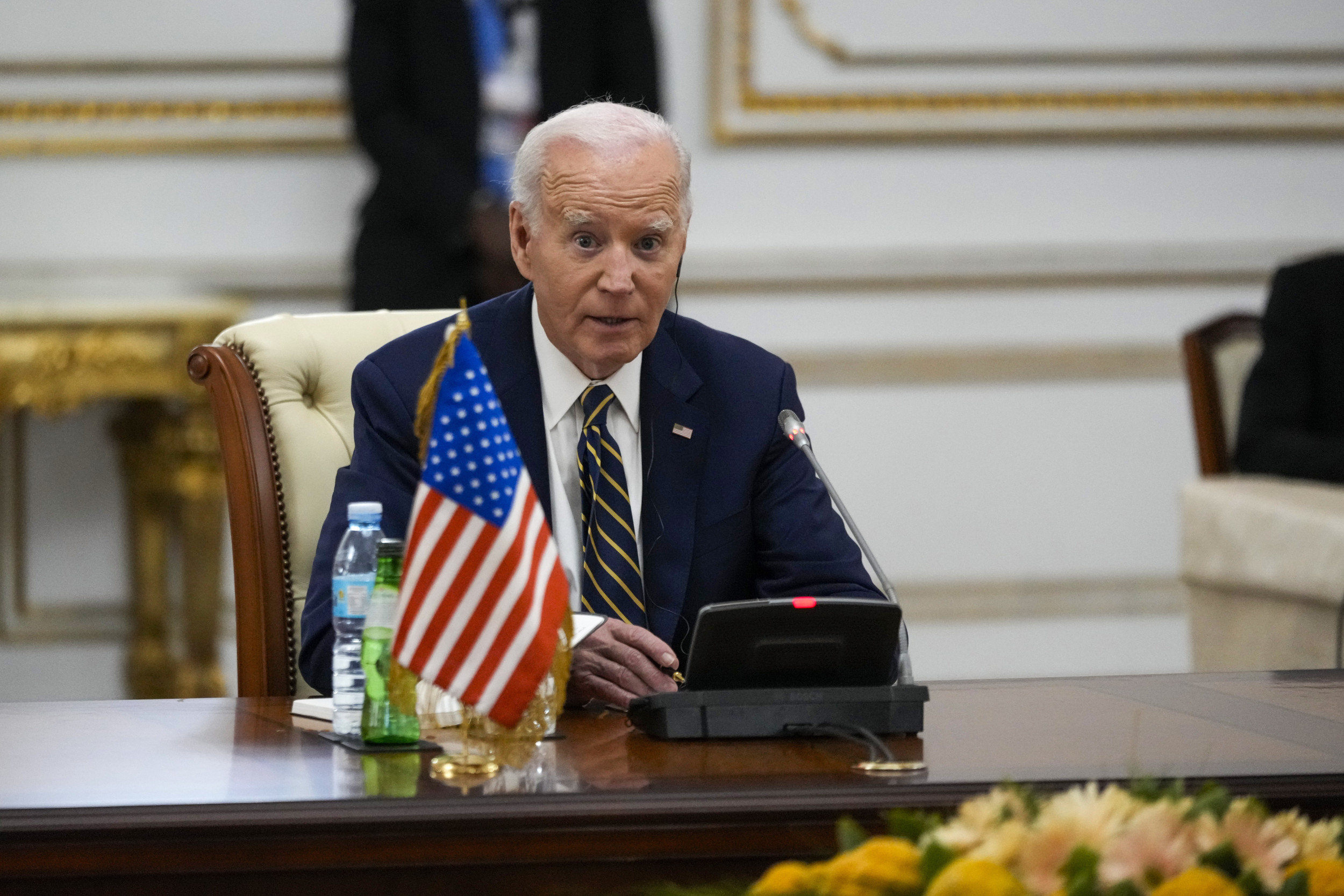 Joe Biden a declarat că, pe baza sondajelor, l-ar fi învins pe Donald Trump. Președintele și-a exprimat îndoiala cu privire la capacitatea de a face față unui nou mandat