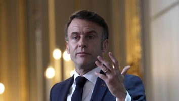 Emmanuel Macron: „Trump are un aliat solid în Franța”. Președintele francez și-a conturat viziunea pentru diplomația globală în 2025