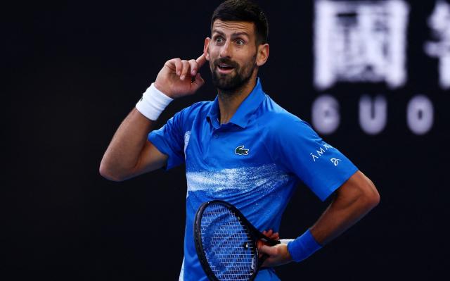 Novak Djokovic s-a calificat în optimi la Australian Open pentru a 17-a oară în carieră