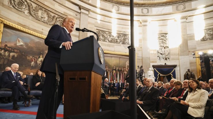 Departamentul de sănătate al lui Trump anulează întâlnirile și întrerupe comunicațiile