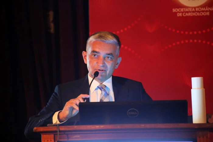 Vlad Oprea a fost denunțat la DNA de patronul Nordis. Primarul este acuzat de luare de mită în formă continuată, operațiuni financiare incompatibile cu funcția